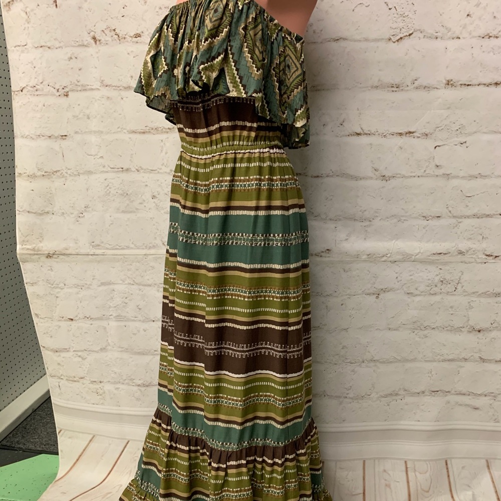 Dress - Picture 4 of 6